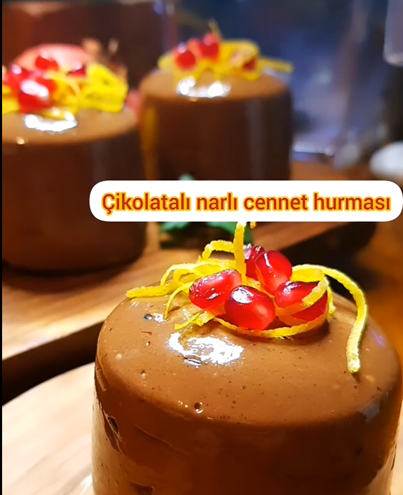 Çikolatalı Narlı ve Cennet Hurması
